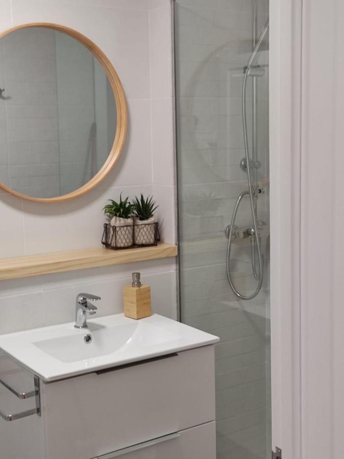 Apartamento Pequeno, Coqueto Y Centrico. Cedeira Exteriör bild
